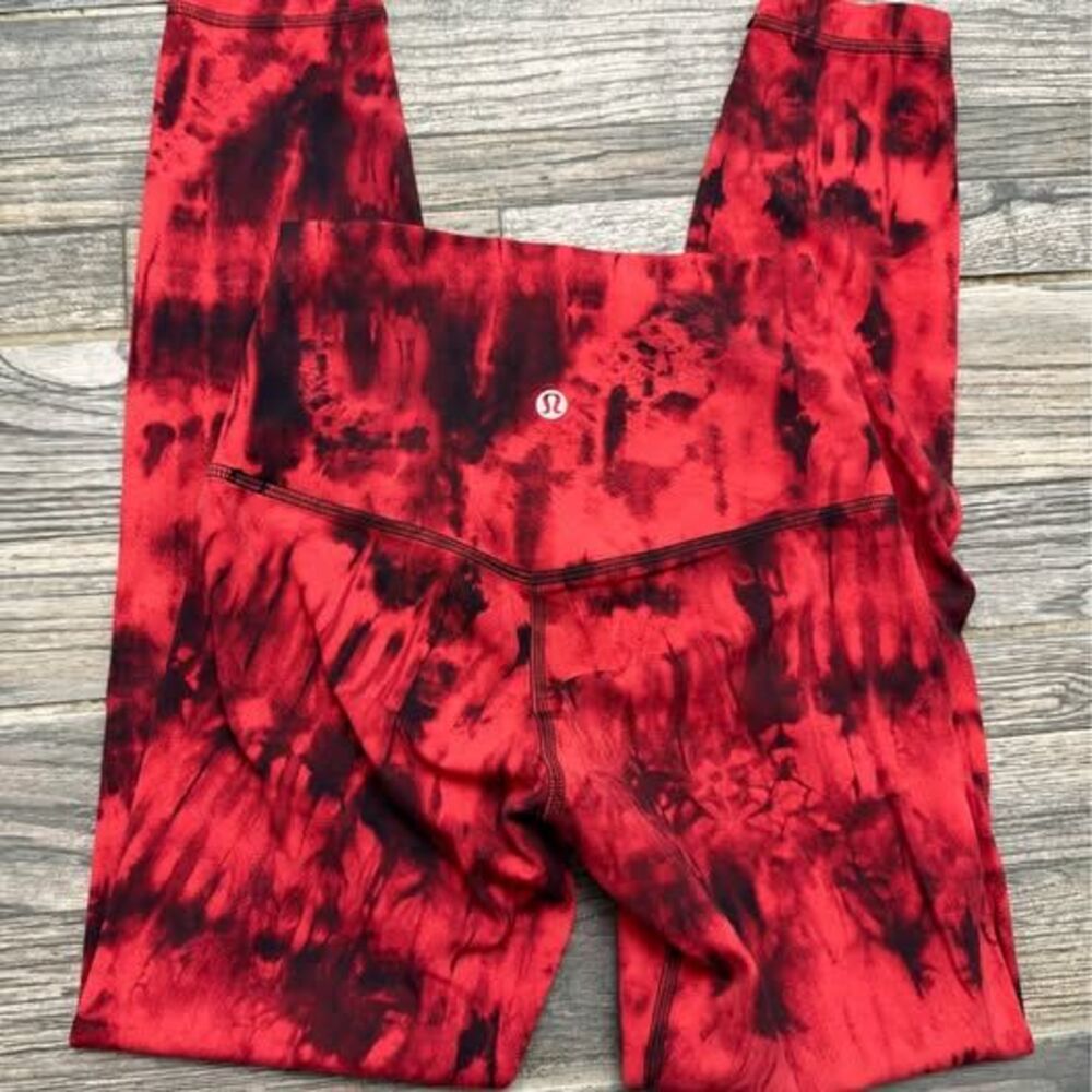 Lululemon Women’s Align High Rise Crop  - size 2